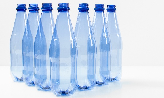 Najczęstsze błędy przy zakupie wody do firmy – czego unikać?